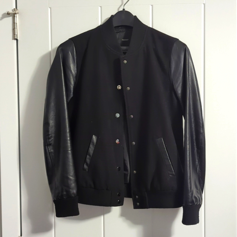 Bomber/varsity jacket